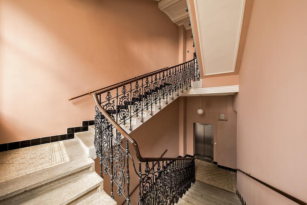 Stylish In Old Town Apartment Prag